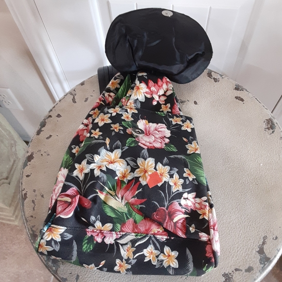 Vinyl, Floral Triangle Sling/ Backpack Convertible Bag - Picture 7 of 8